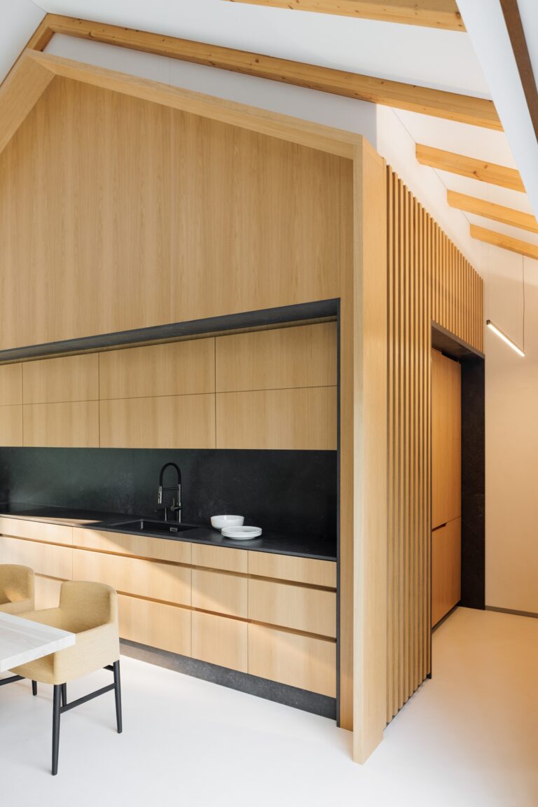 triform_factory_matejhakar_L3A1422